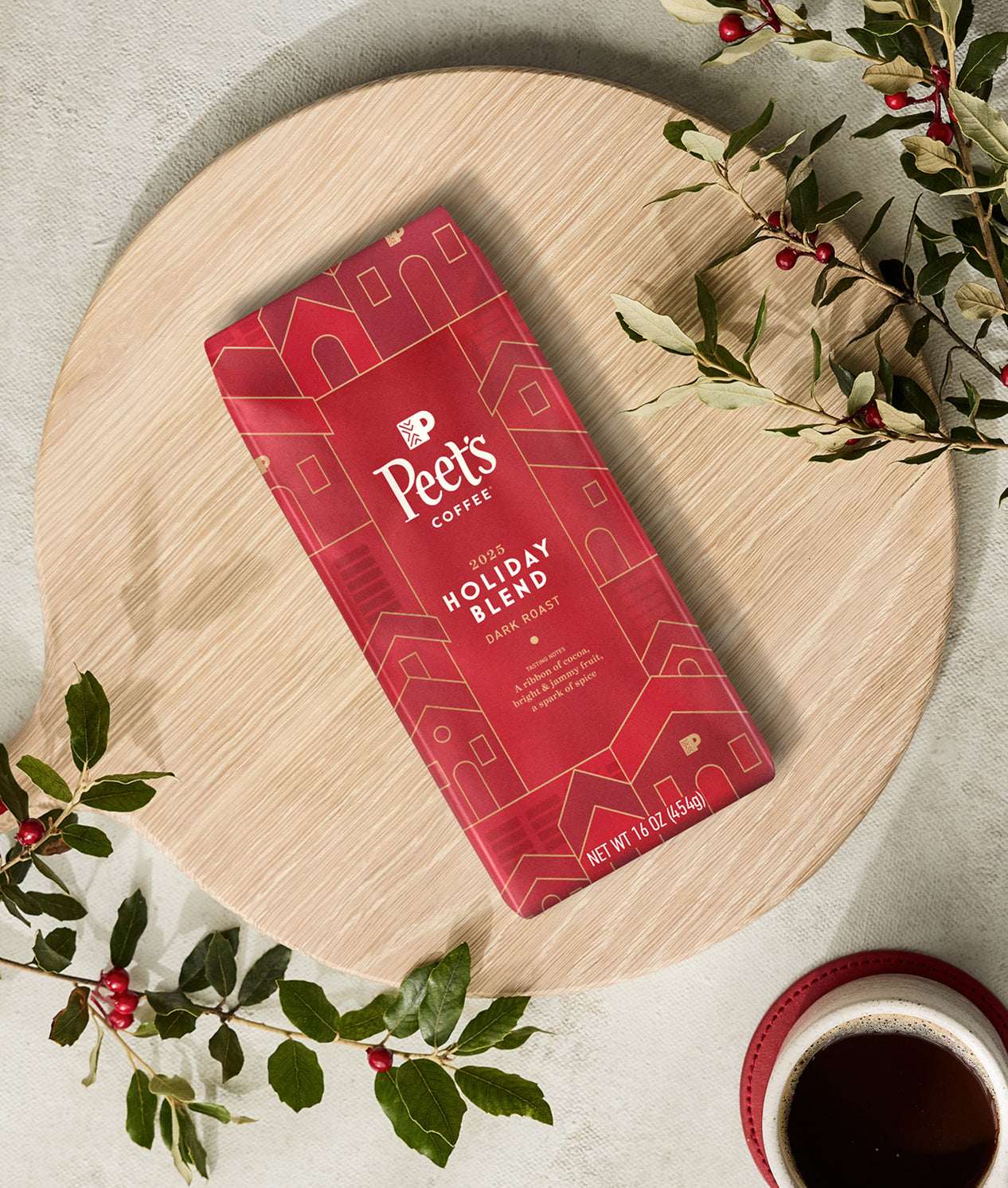 Alternative view of Holiday Blend 2025